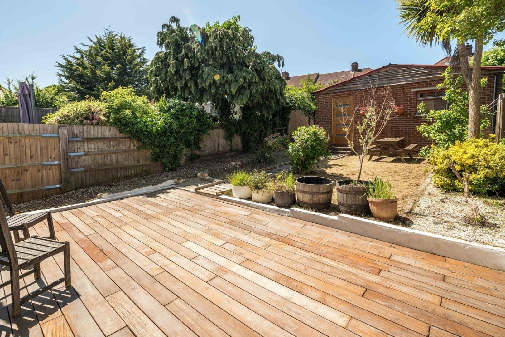 Elegant 2Bd House With Garden And Decked Patio Villa London Exterior photo